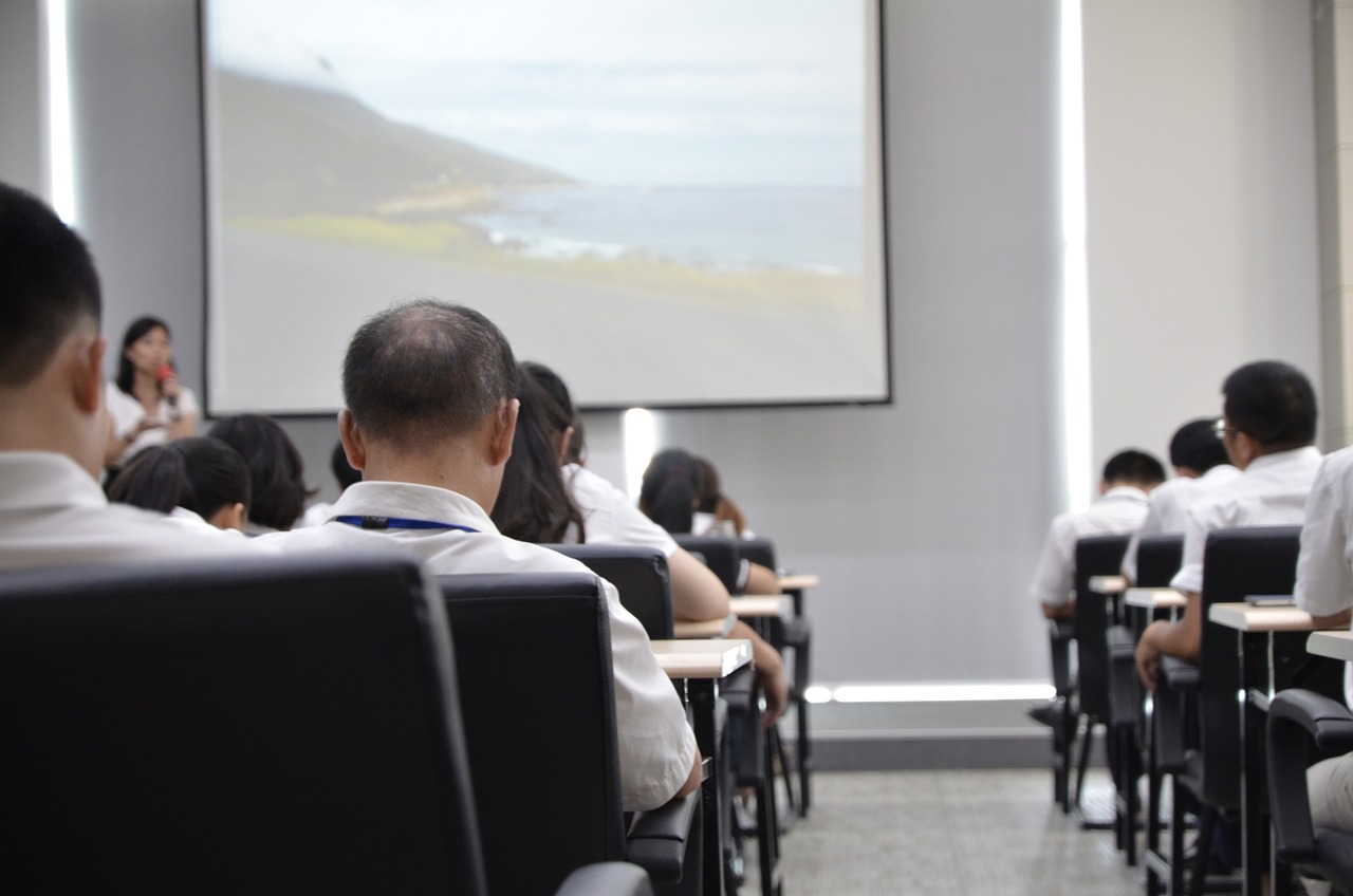 安徽财贸职业学院，严谨的校园管理